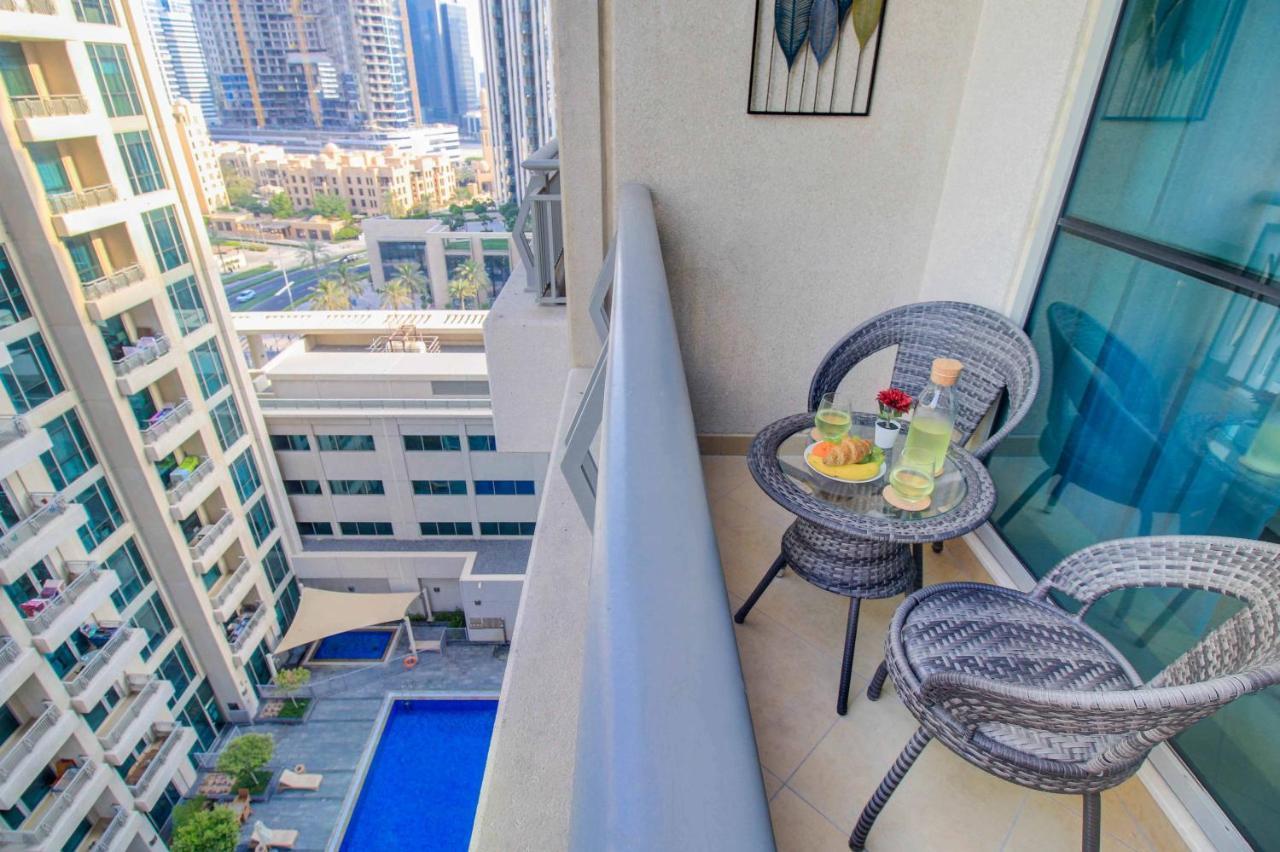 Durrani Homes - Luxurious Studio near Dubai Mall with pool view Esterno foto