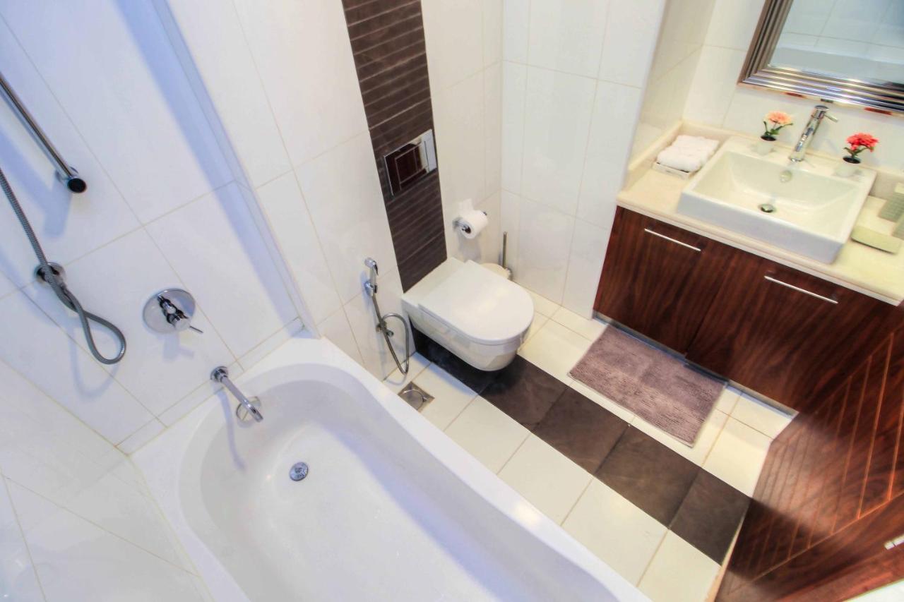 Durrani Homes - Luxurious Studio near Dubai Mall with pool view Esterno foto