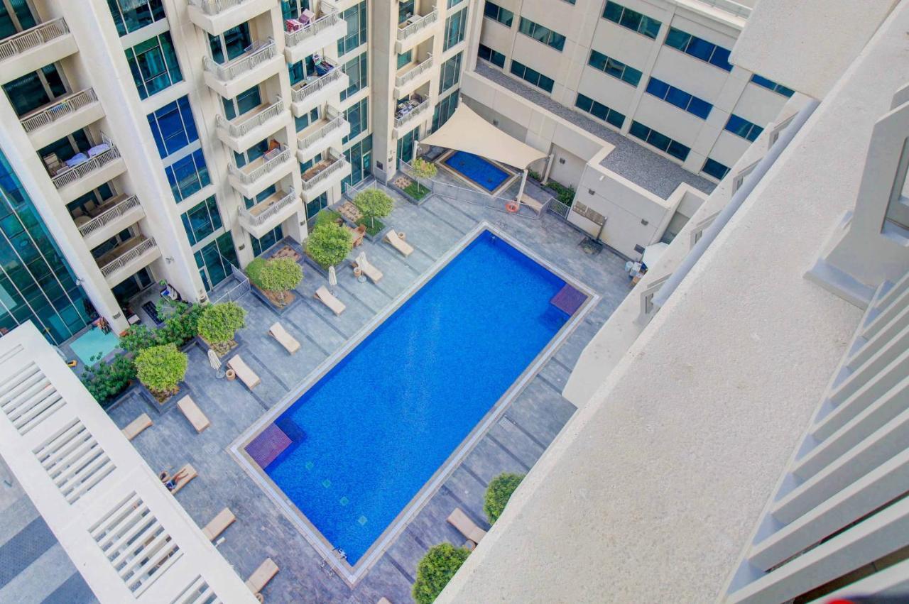 Durrani Homes - Luxurious Studio near Dubai Mall with pool view Esterno foto